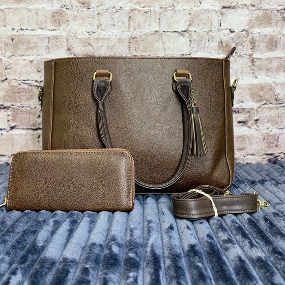 Mari Brown leather wallet set bag - Picture 2 of 8